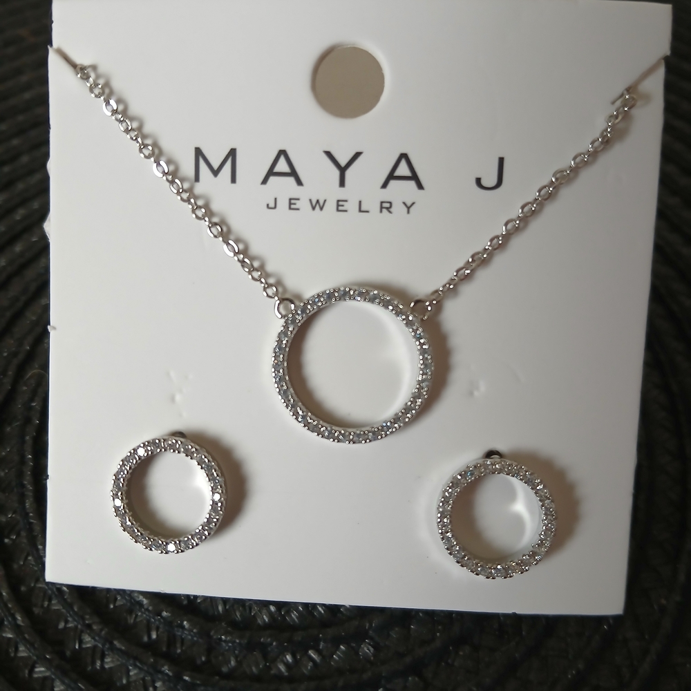 Maya J White Gold Rhodium Plated Circle Necklace Set